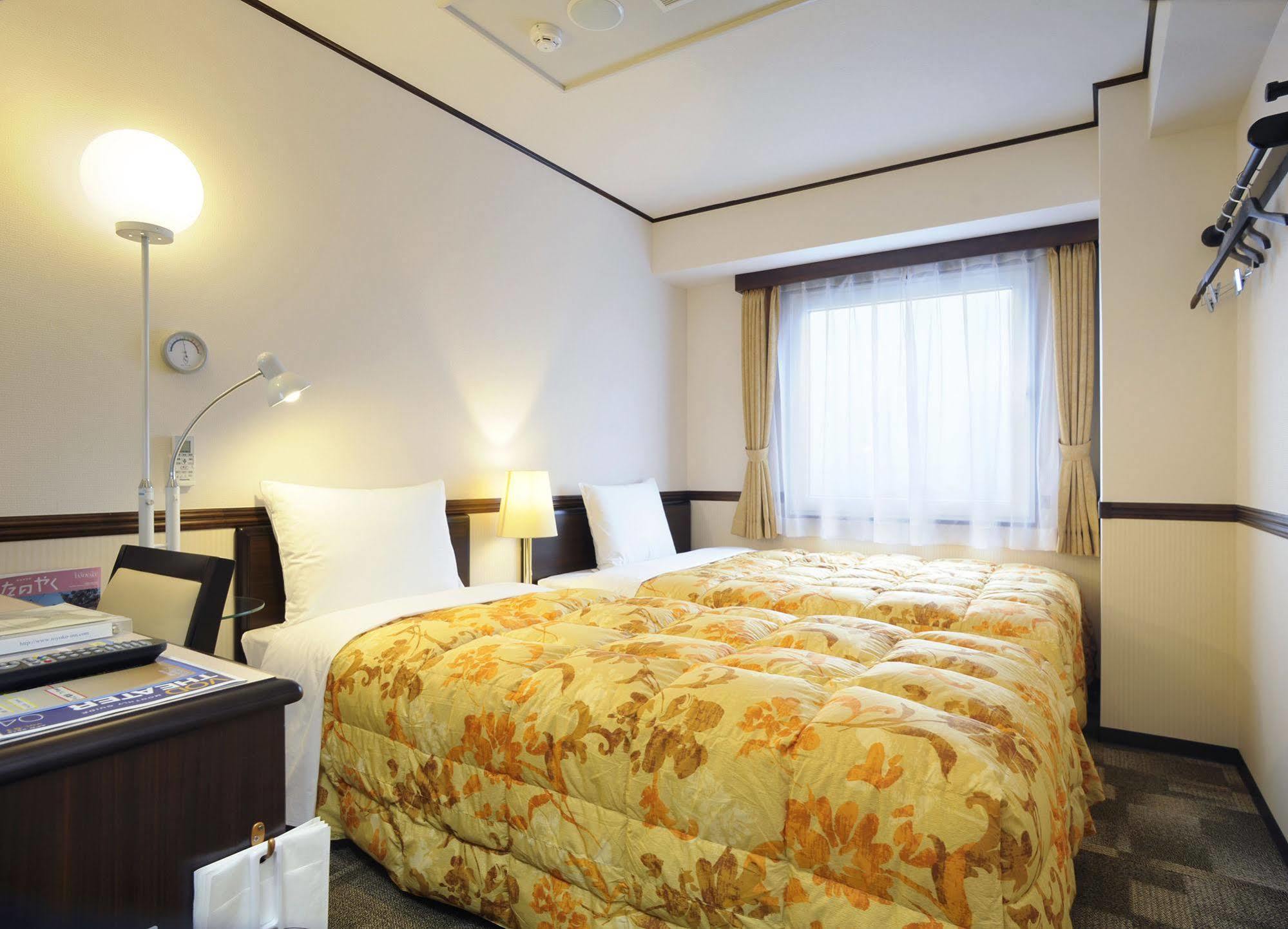 Toyoko Inn Shonan Hiratsuka Eki Kita Guchi No 2 Экстерьер фото
