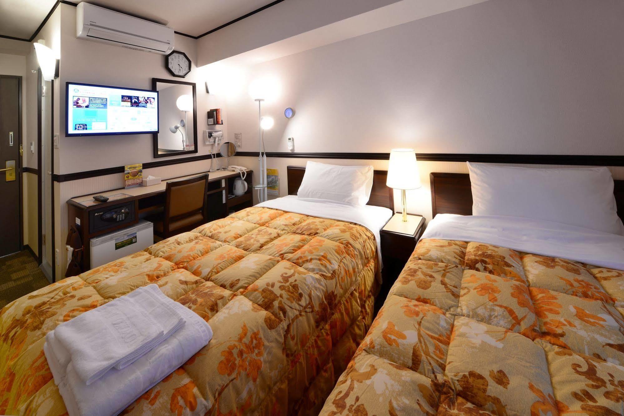 Toyoko Inn Shonan Hiratsuka Eki Kita Guchi No 2 Экстерьер фото